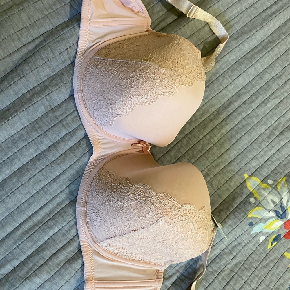 COPY - Light Pink Bra 38I. New with Tags